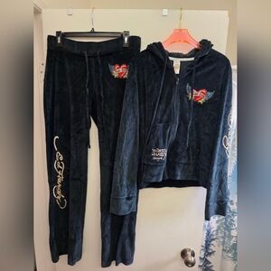 ED HARDY Y2K velour tracksuit set. Size XL